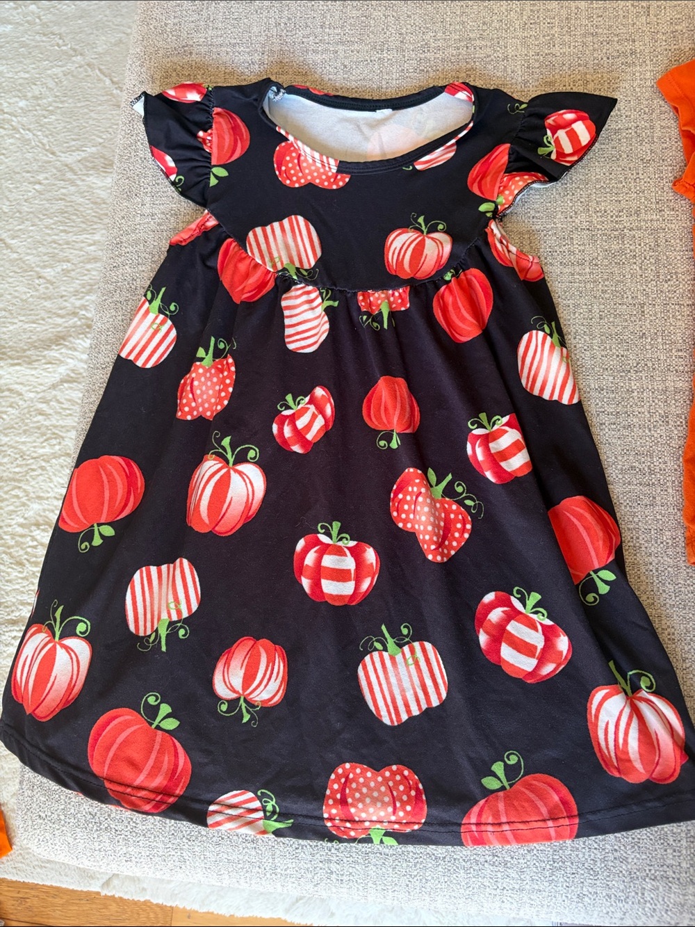 Girls' Black Pumpkin-Print Flutter Sleeve Dress